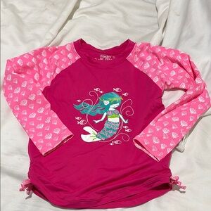 Hatley Pink 4 mermaid Rashguard Swim Top mismatched shell sleeves euc